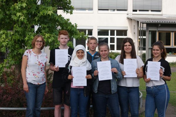 Schüler und Lehrer der OBS Artland: Projekt Konfliktlotsen