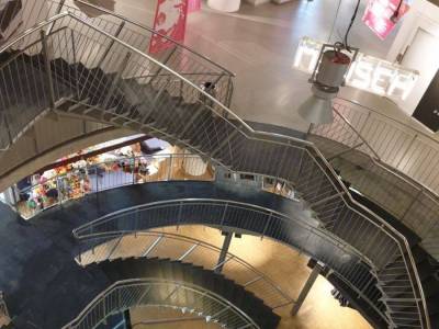 Universum4_original